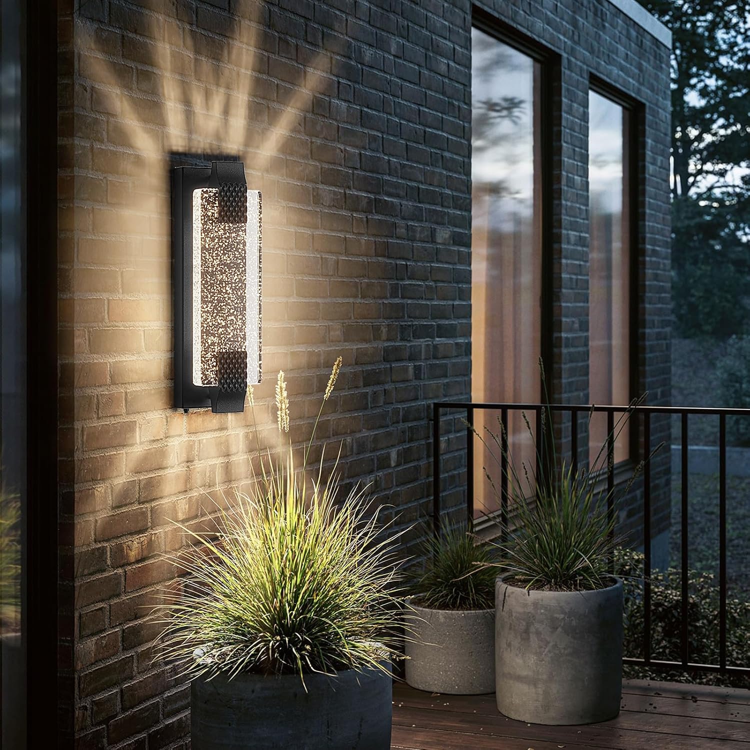 Outdoor Lighting Sensor - 15.7インチLED屋外ポーチライト、夕暮れから夜明けまで点灯するセンサー付き、ハードワイヤード、IP65防水、パティオ、庭、ガレージ用のモダンな壁掛け照明