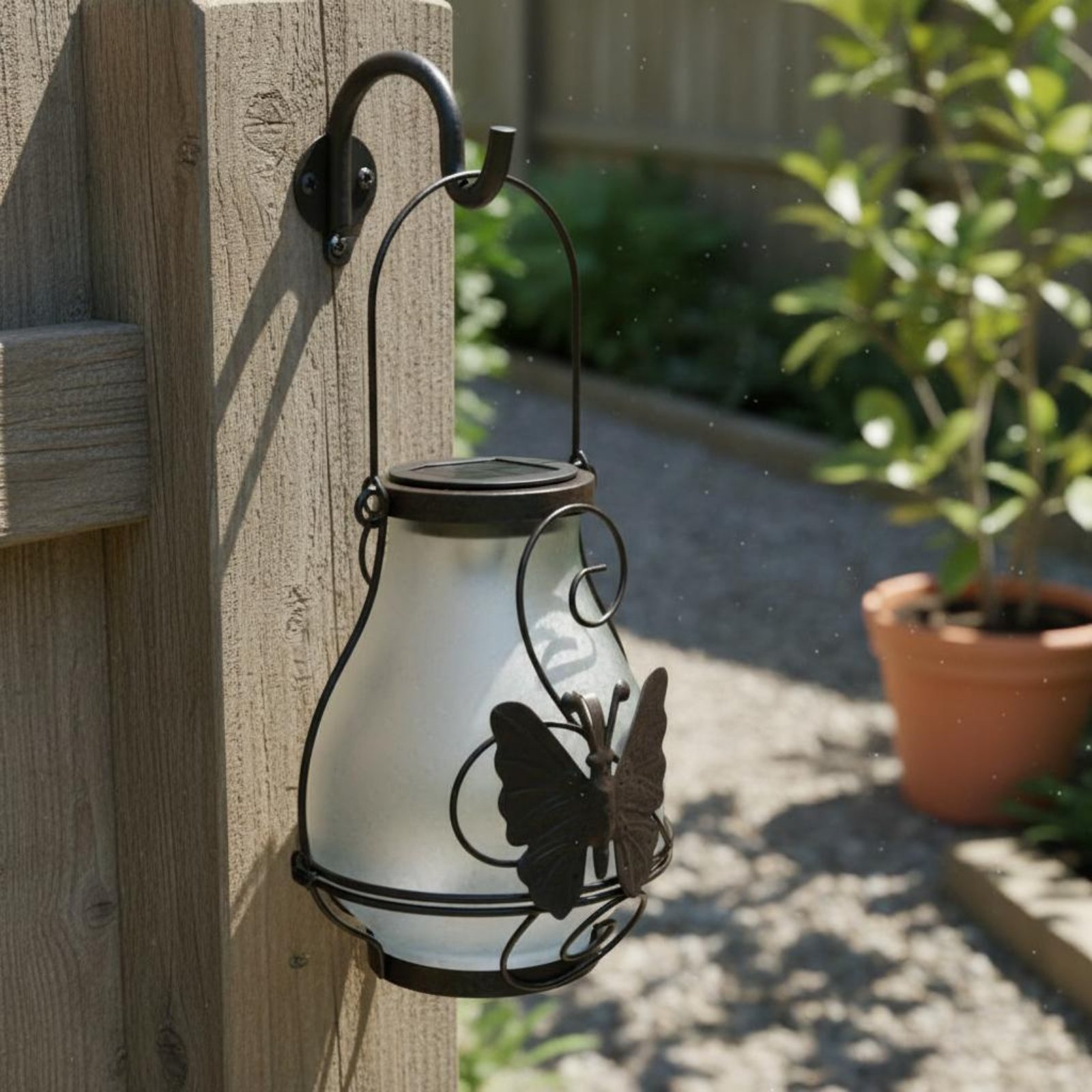 ソーラーバタフライランタン 防水バタフライソーラーランタン  - Outdoor Lighting Patio のレビューと価格