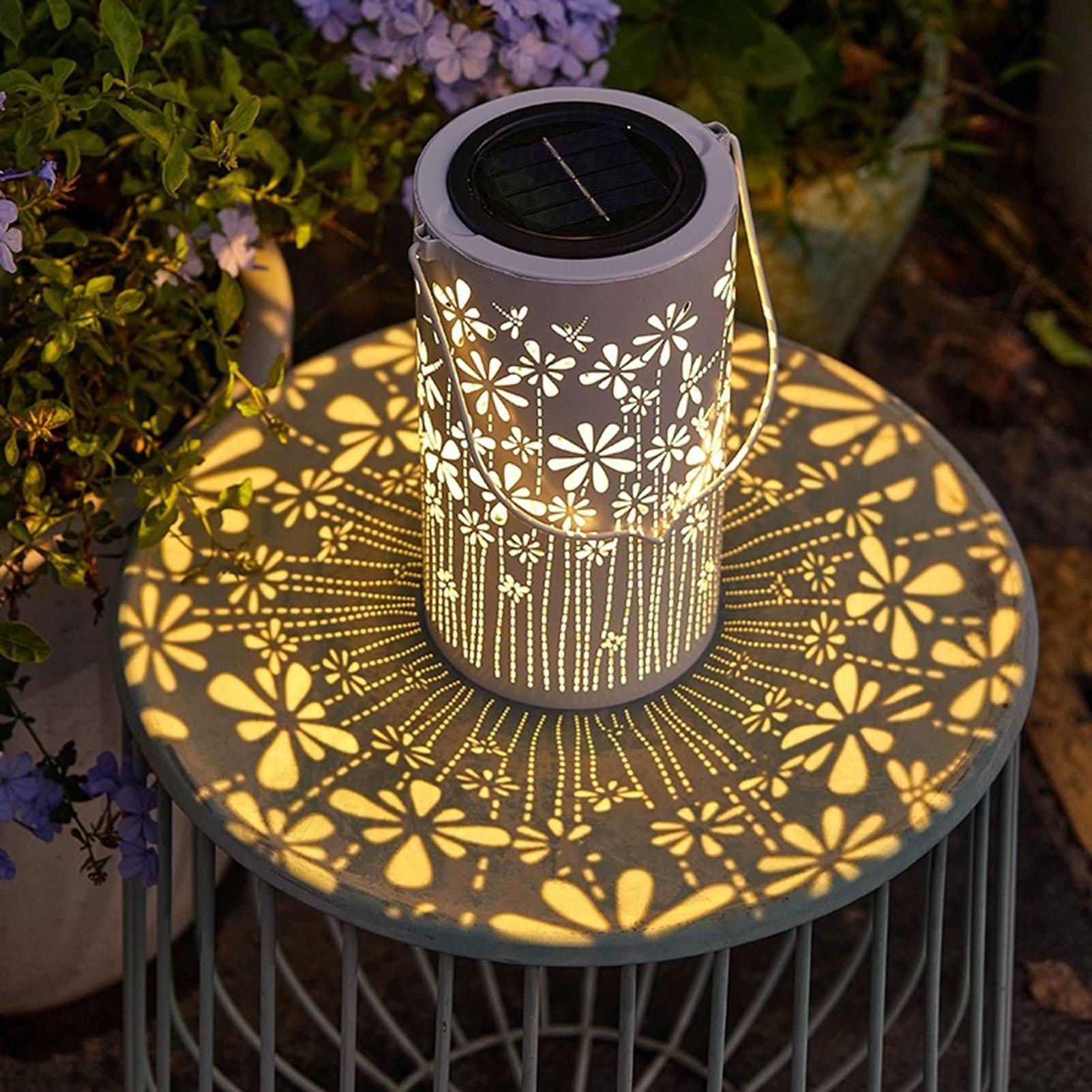 ポーチ用屋外ランタン カラフルな金属製フラワーランプ ソーラ - Outdoor Lighting Driveway のレビューと価格